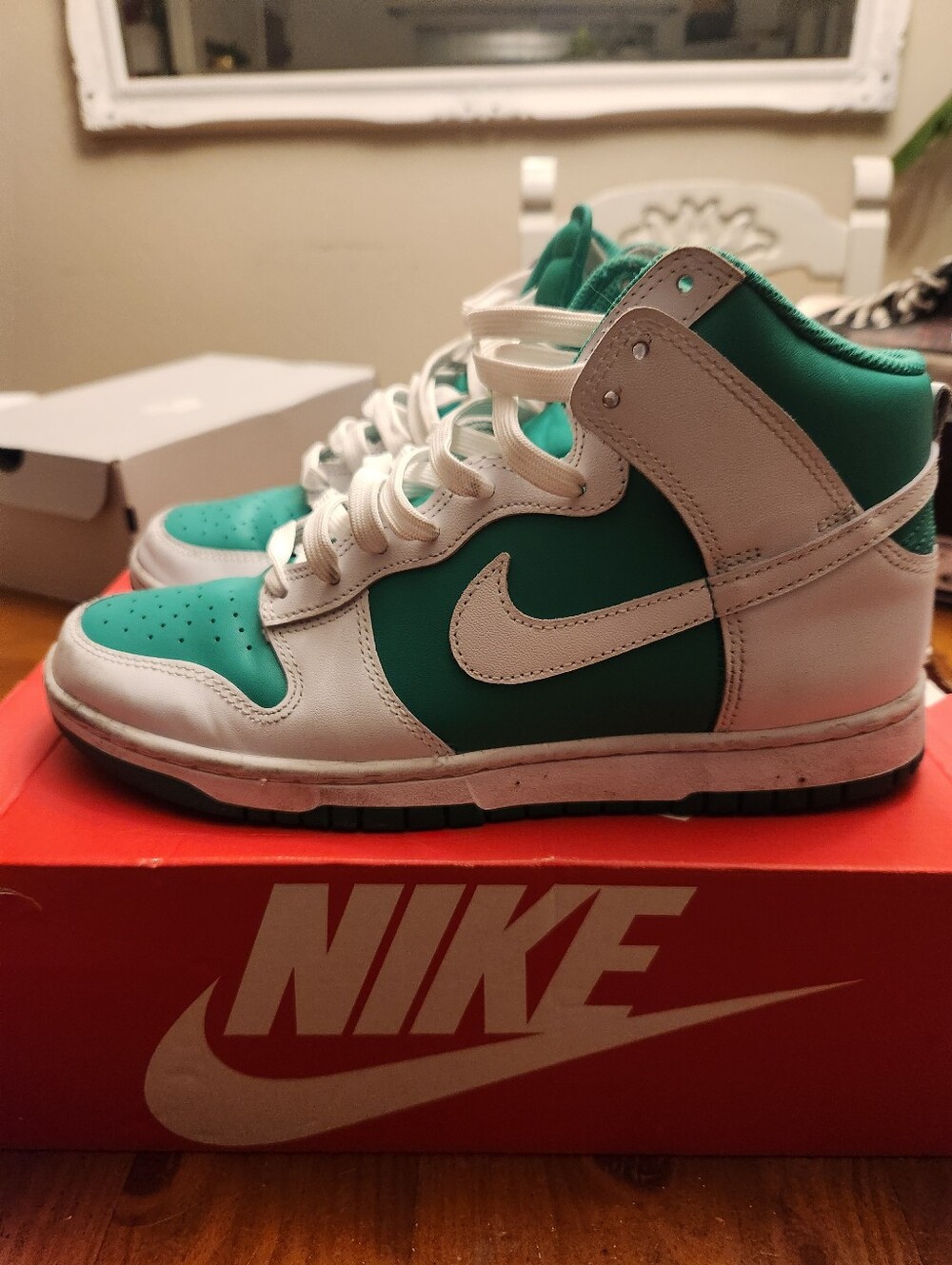Nike Dunk Hi Retro - Men's 8.5/Wn's 10